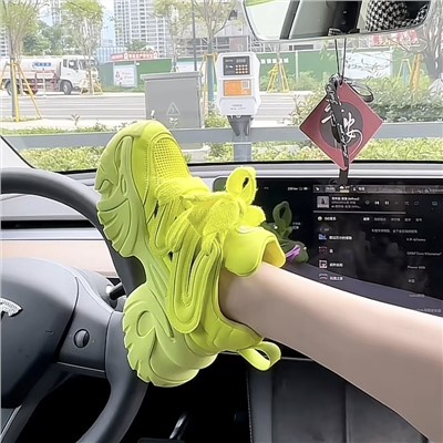 Giày Thể Thao Đế Dày Phối Màu Độc Đáo Thời Trang Mới
