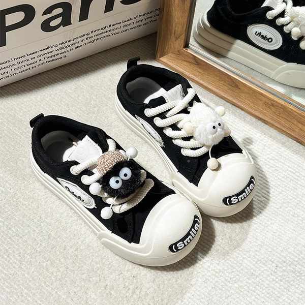 Giày Thể Thao Canvas Họa Tiết Hoạt Hình Dễ Thương