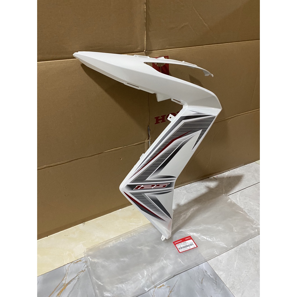 Ốp yếm trước bên phải | bửng yếm Air Blade 125  màu Trắng xám *NHA62X* chính hãng Honda