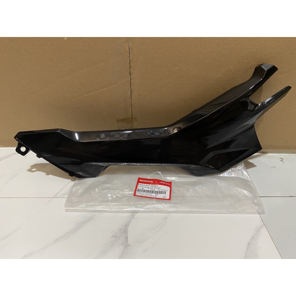 Ốp sườn sàn bên phải Air Blade 125  màu Đen chính hãng Honda