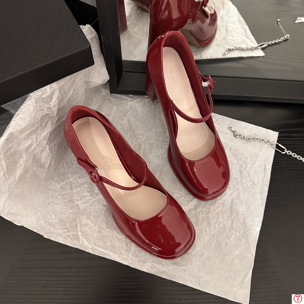 Giày Cao Gót Bít Mũi Bằng Da Đế Dày Phong Cách Retro Pháp Dễ Phối Đồ Thời Trang Cho Nữ