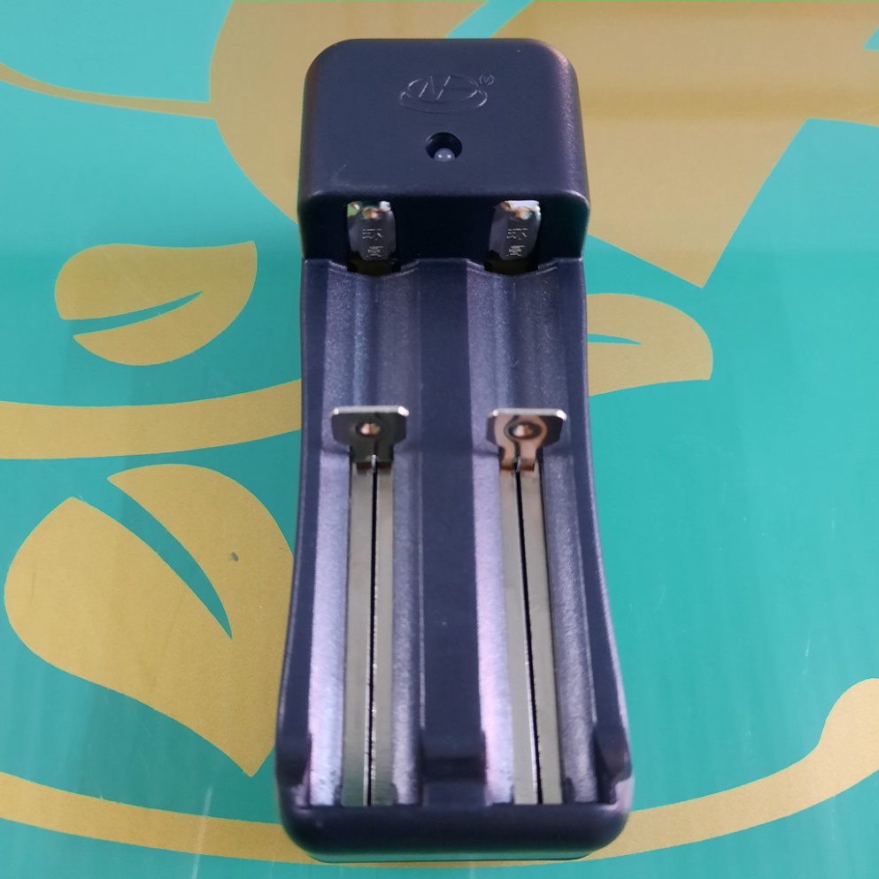 BỘ SẠC PIN KẸO