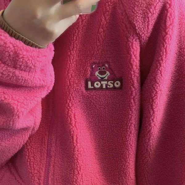 Áo khoác dày màu đỏ hồng gấu dâu dễ thương