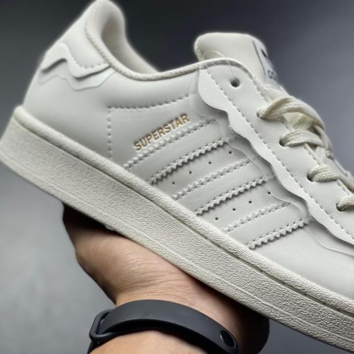 Giày_Adidas Superstar Màu Trắng 3 Sọc Đen Tem Vàng, Giày thể thao nam nữ Adidas mũi sò trắng sọc đen bản S.Cấp full PK