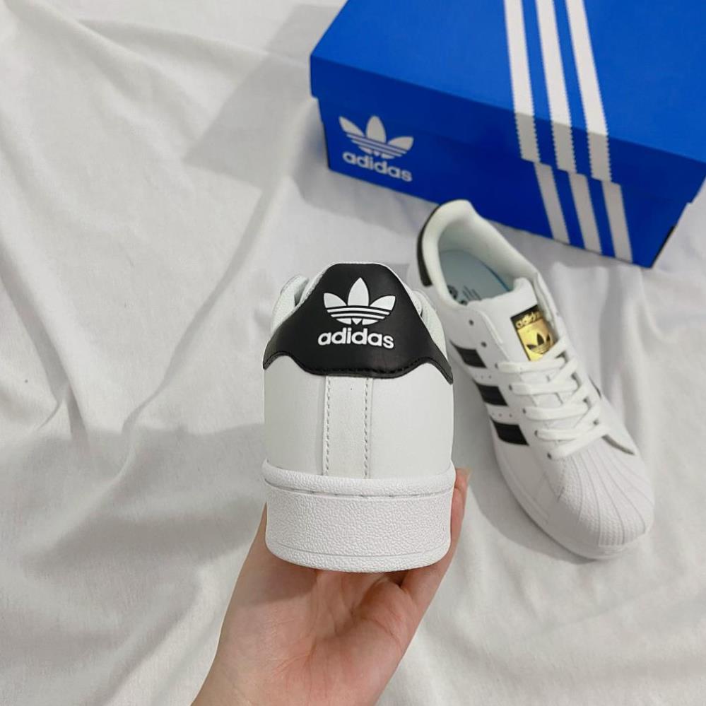 Giày_Adidas Superstar Màu Trắng 3 Sọc Đen Tem Vàng, Giày thể thao nam nữ Adidas mũi sò trắng sọc đen bản S.Cấp full PK