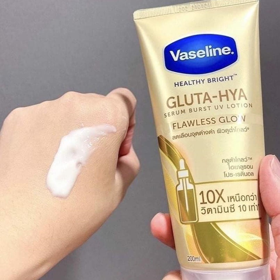 Sữa Dưỡng Thể Sáng Da Chống Nắng Vaseline Healthy Bright Gluta-Hya Serum Brust UV Lotion 330ml