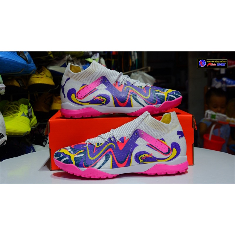 Giày đá bóng Ultra Ultimate TF - trắng hồng