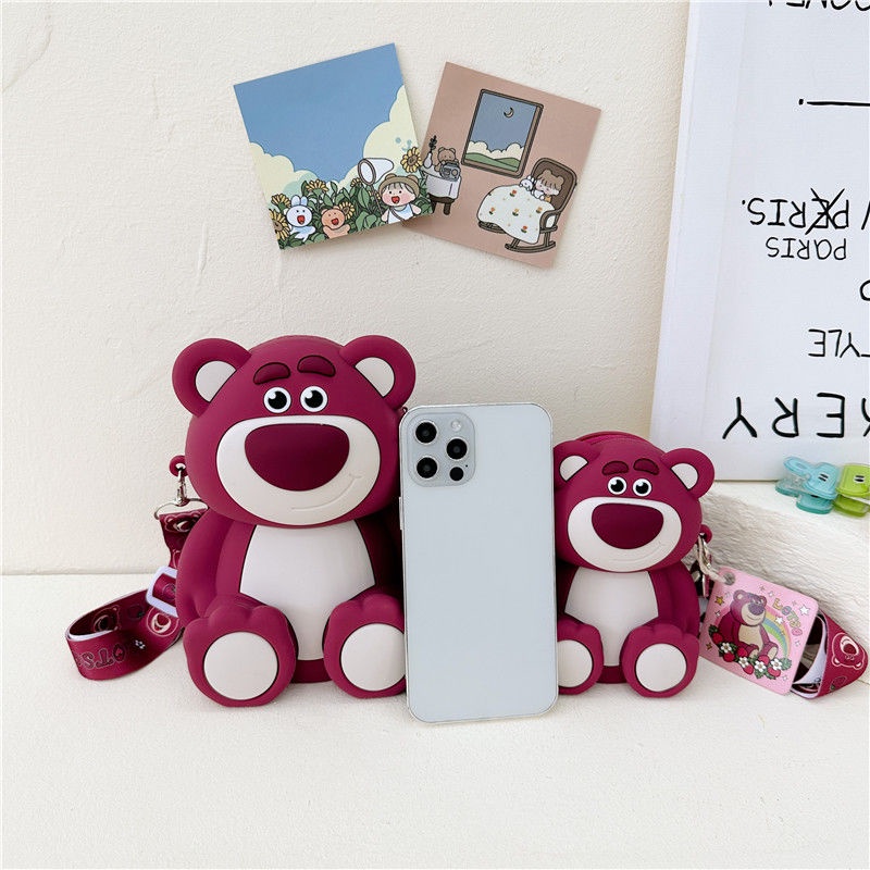 Túi Đeo Chéo Đựng Điện Thoại Bằng Silicon Cỡ Lớn Hình Chú Gấu Dâu Tây Disney Đáng Yêu Cho Bé