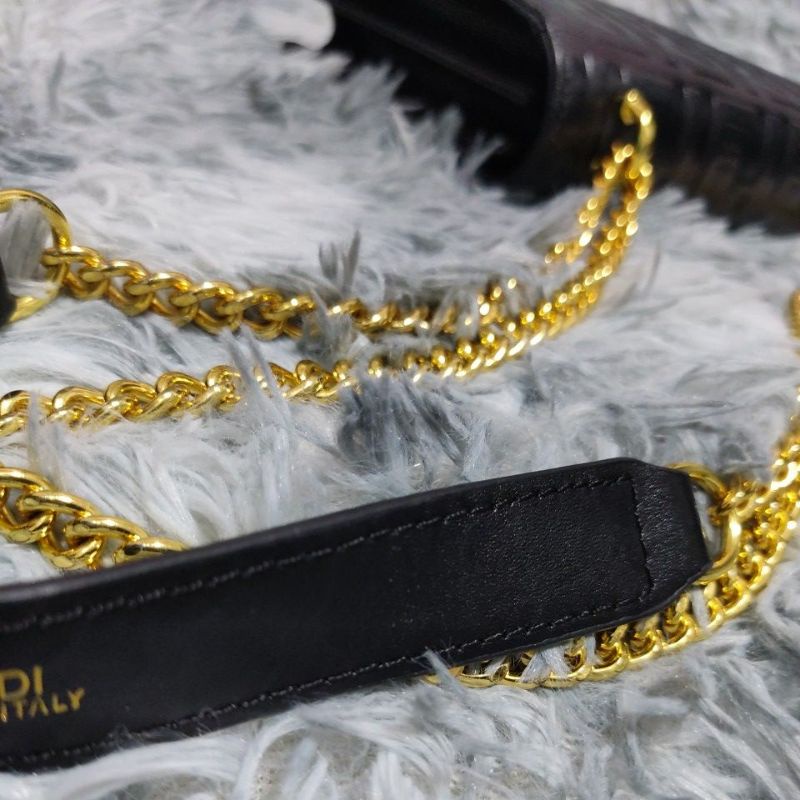 Túi si H79 tuyển Nhật hiệu F*NDI da dê size 20cmx12cmx5cm