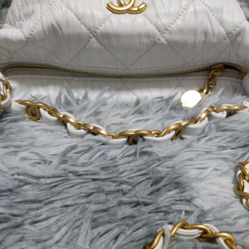 Túi si H81 tuyển Nhật hiệu CH*N*L hobo da bê nhăn size 24cmx15cmx12cm