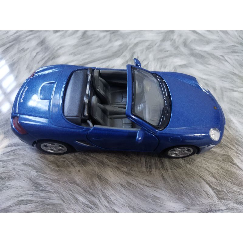 Xe mô hình Porsche Boxster S tỷ lệ 1:34 Kinsmart