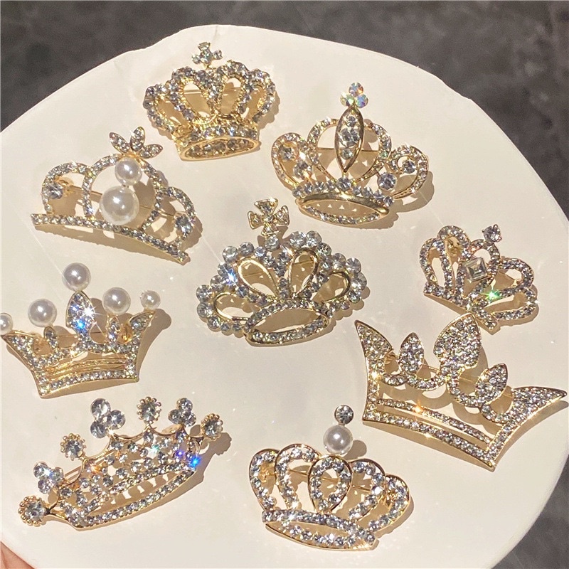 Gim cài áo hình vương miệng dễ thương