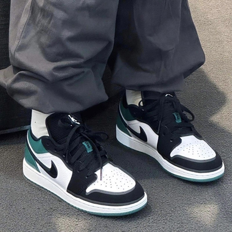 GIÀY JORDAN 1 LOW ‘MYSTIC GREEN’