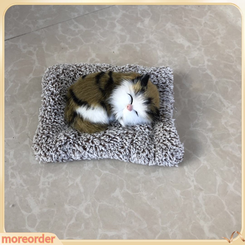 Thú nhồi bông than tre hoạt tính hình mèo con đang ngủ trang trí bảng điều khiển xe hơi