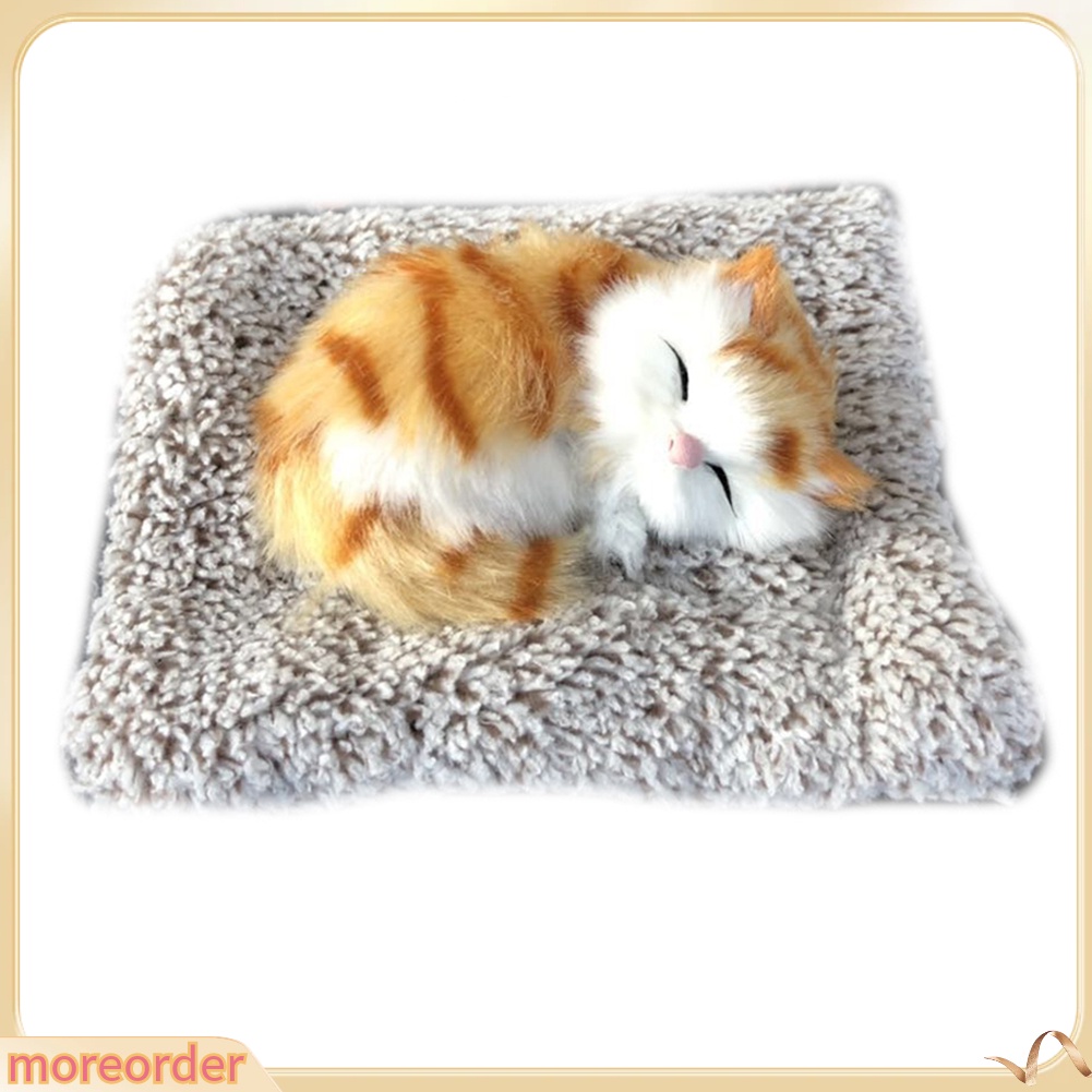 Thú nhồi bông than tre hoạt tính hình mèo con đang ngủ trang trí bảng điều khiển xe hơi