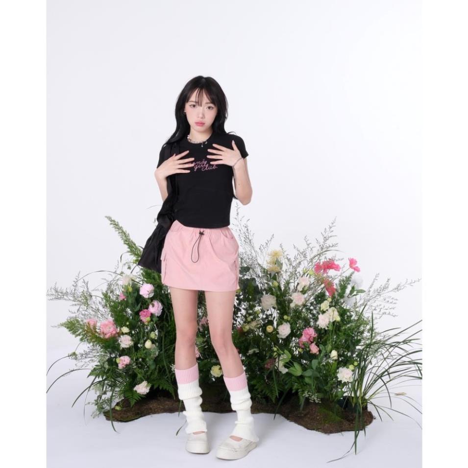 Áo thun baby tee form ôm Y2K MONÁ - PONYM, áo baby tee thun gân mona Localband.studio