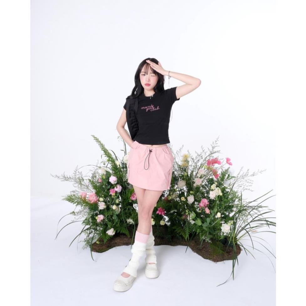 Áo thun baby tee form ôm Y2K MONÁ - PONYM, áo baby tee thun gân mona Localband.studio