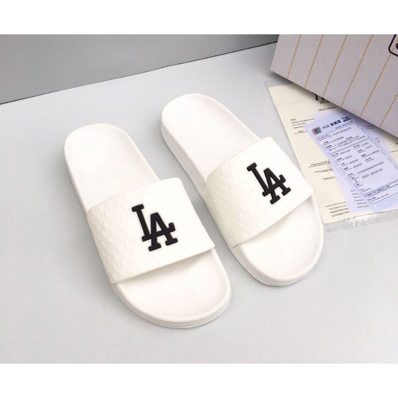 Dép Nam quai ngang chữ nổi LA cao câp -hot trend shopmen