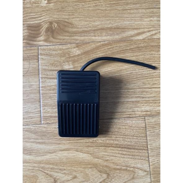 Công Tắc Bàn Đạp Chân TFS-201 và TFS-1 250VAC 10A
