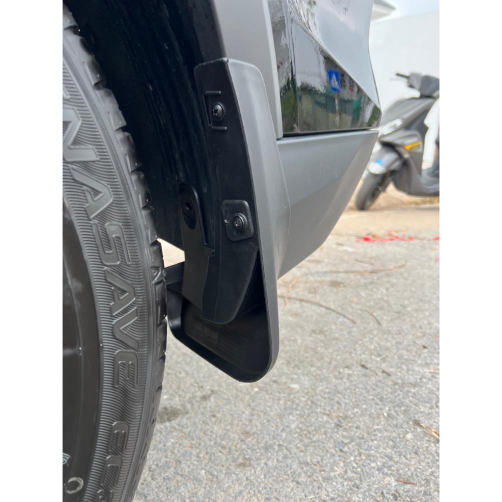 Chắn bùn Toyota Raize