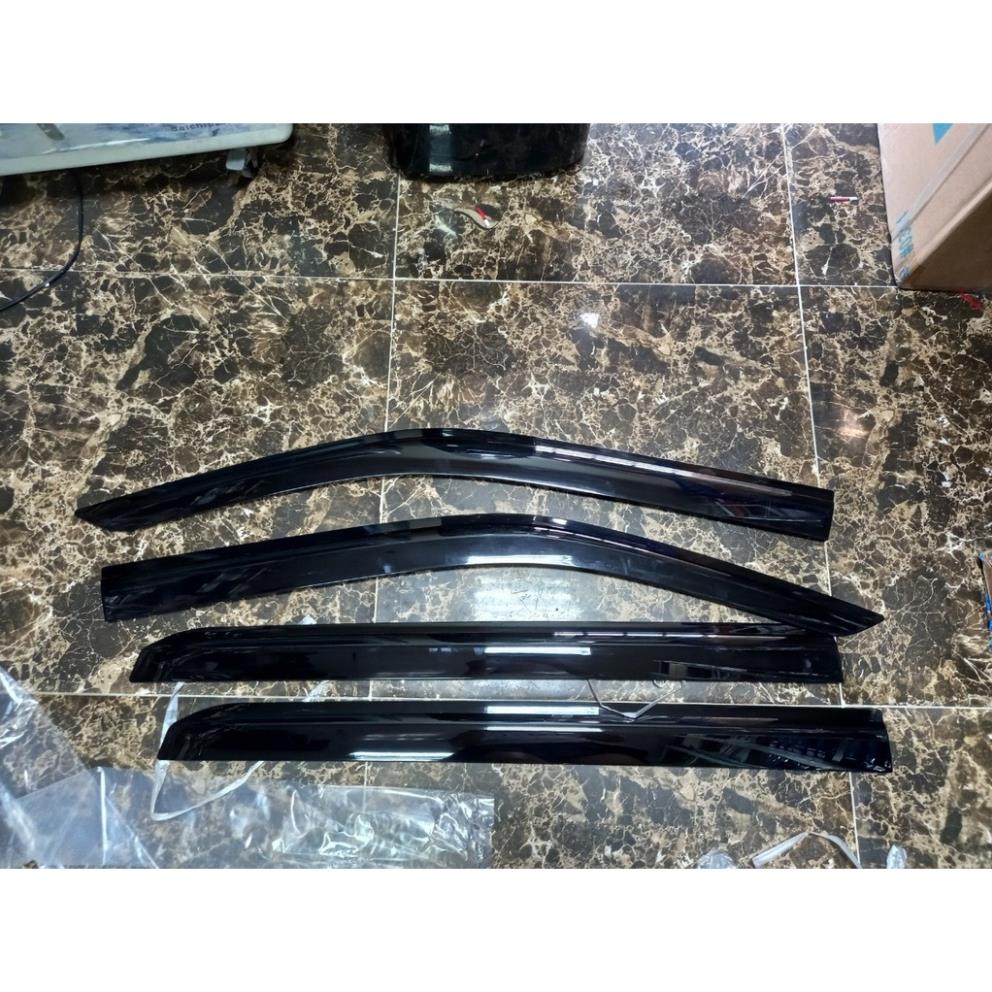 Vè che mưa toyota veloz, avanza 2022