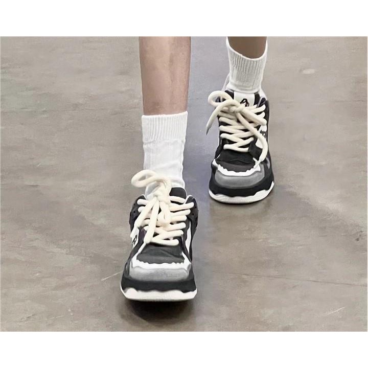 Giày Thể Thao Leo Núi In Hình Ngọn Lửa Phong Cách Retro Cho Cặp Đôi