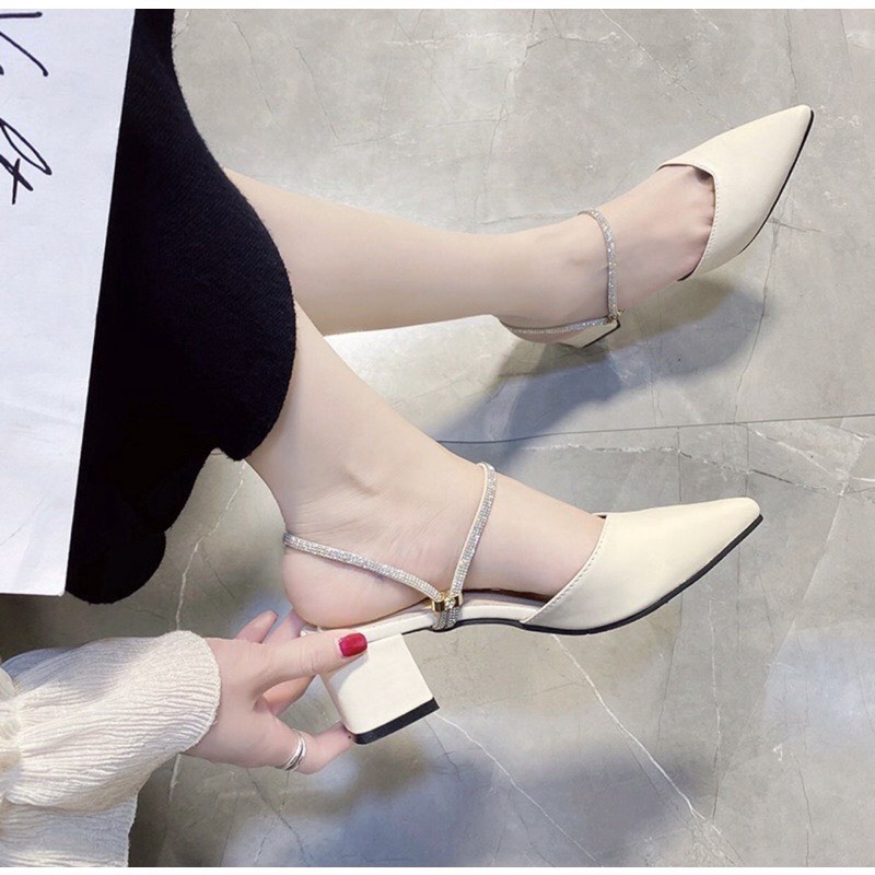 Siêu rẻ Giày cao gót bít mũi 5cm gót vuông hai màu đen kem SAM c56 xả kho thanh lý