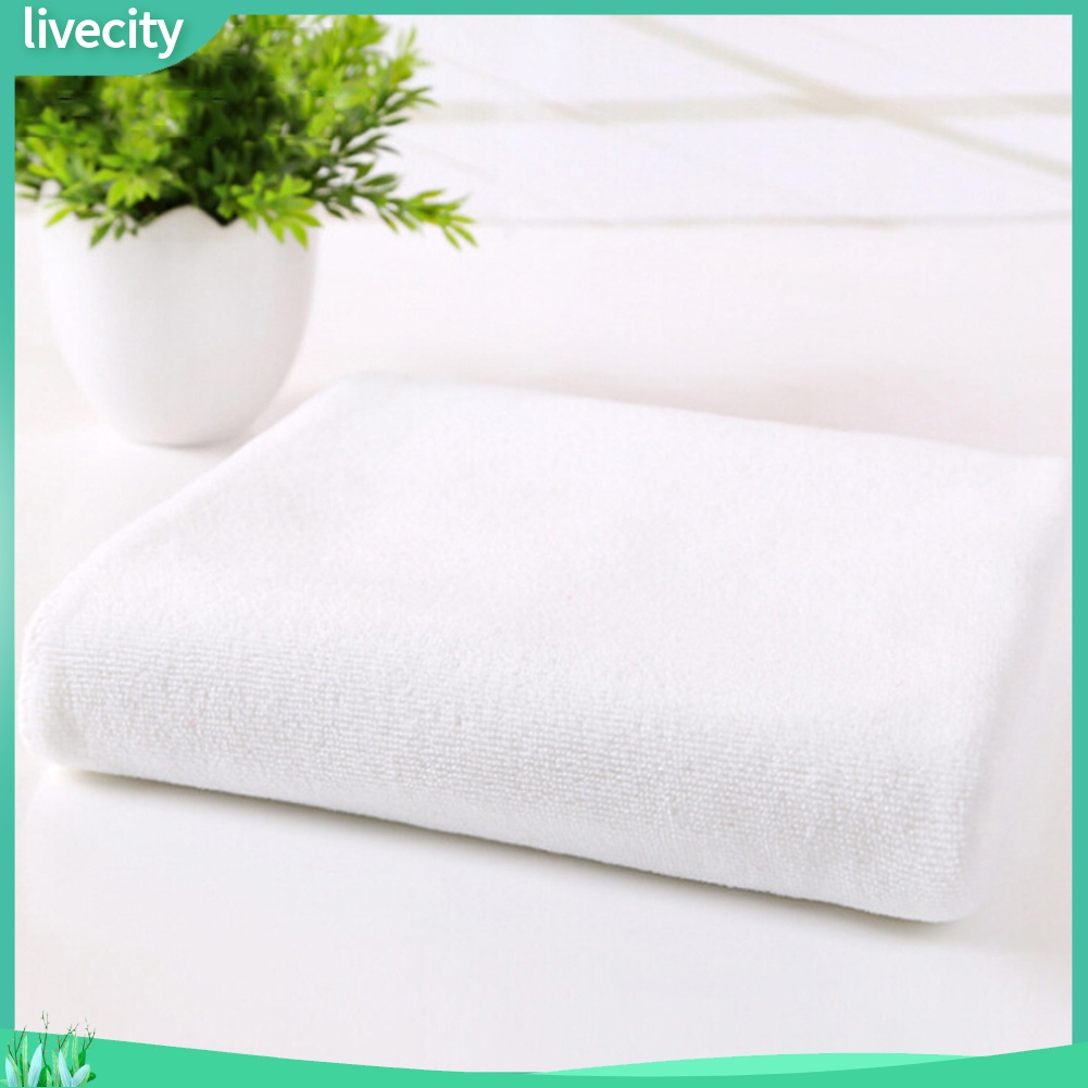 Khăn mềm vệ sinh xe hơi, lau mặt tiện dụng 30cm x 30cm