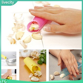 {livecity} Dụng cụ lột vỏ tỏi tiện lợi sáng tạo