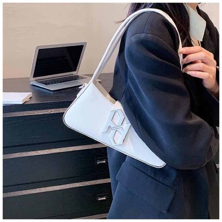 Túi kẹp nách KHOÁ BẠC siêu xinh. Ảnh video hàng về