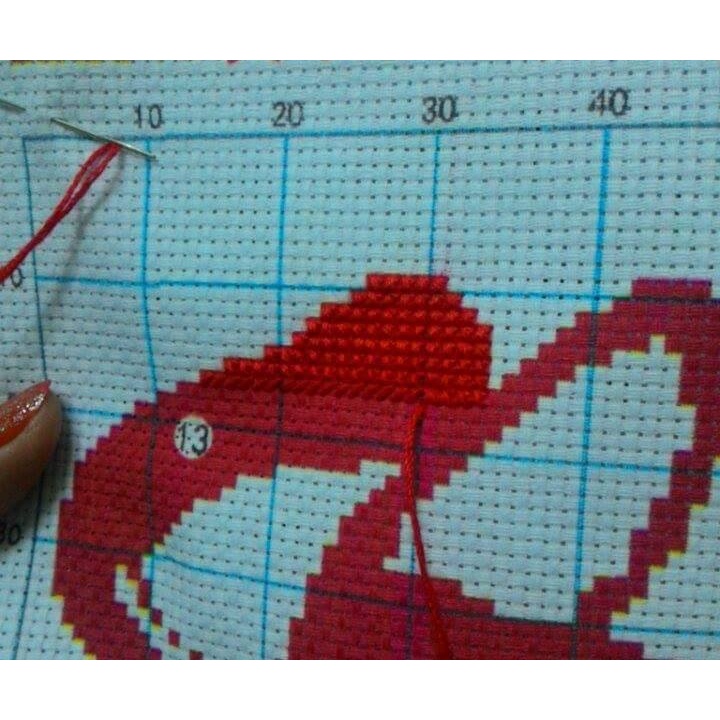 Tranh thêu kín chữ thập Phật Quan Âm - E186