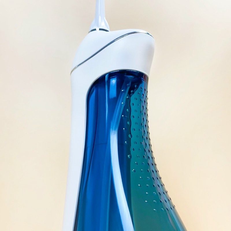 Giá tận gốc - hàng chuẩn Máy tăm nước Lock&Lock không dây Cordless Oral Irrigator 200ml - Màu xanh - ENR156BLU