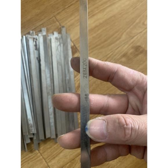 Thép HHS 2x8x200 chế lưỡi gọt cell pin