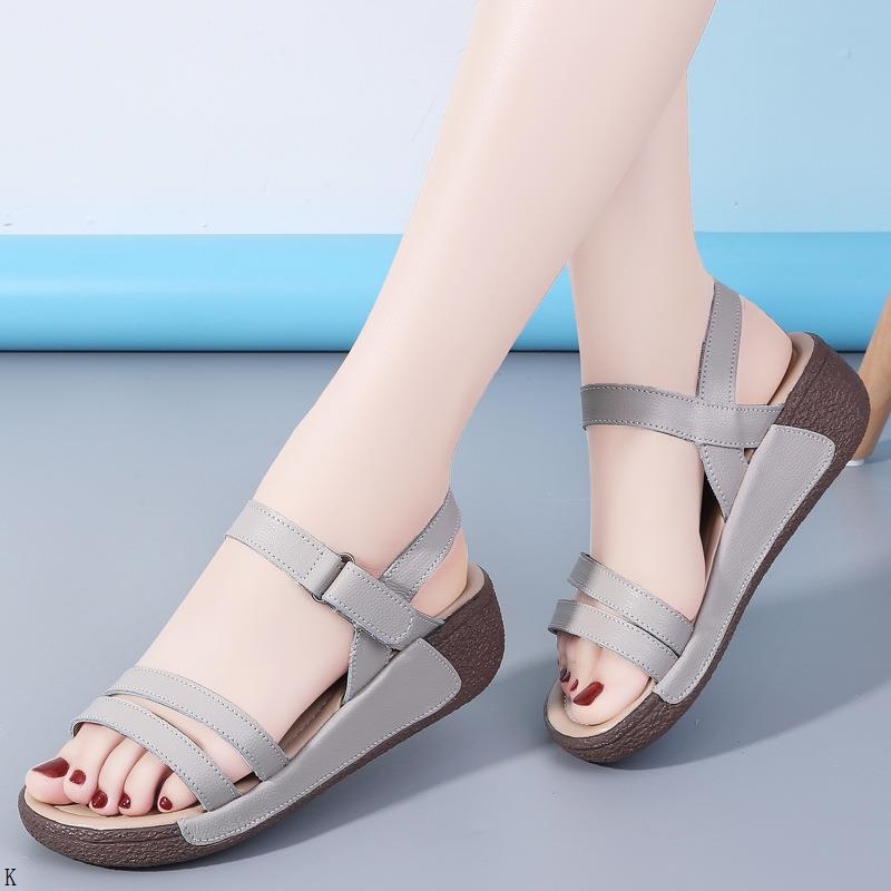 Sandal Quai Dán Đế Xuồng Dày Bằng Da Mềm Thời Trang Mùa Hè 2023 Phong Cách Mới Cho Bé Gái 2023