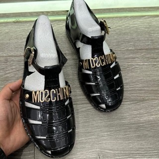 Dép quai hậu moschino thời trang nam,Dép saldan nam Mochino 2023 cao cấp,Dọ mochino siêu đẹp 2023