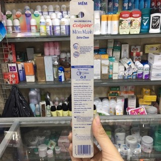 Bàn chải colgate mềm mảnh extra clean ( màu ngẫu nhiên )