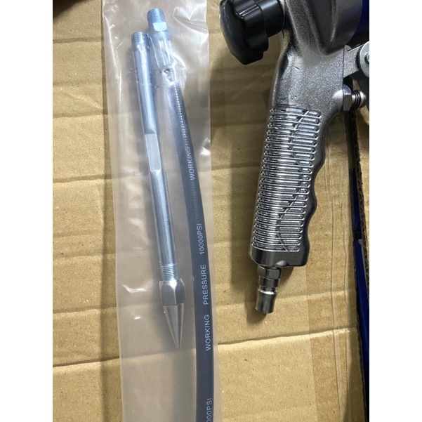 Bơm mỡ dùng hơi khí nén 600 áp 12.000 PSI