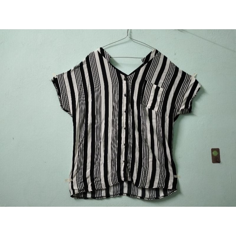 Pass/Thanh lí/2 hand ÁO TRUNG NIÊN thích hợp mặc nhà🆒