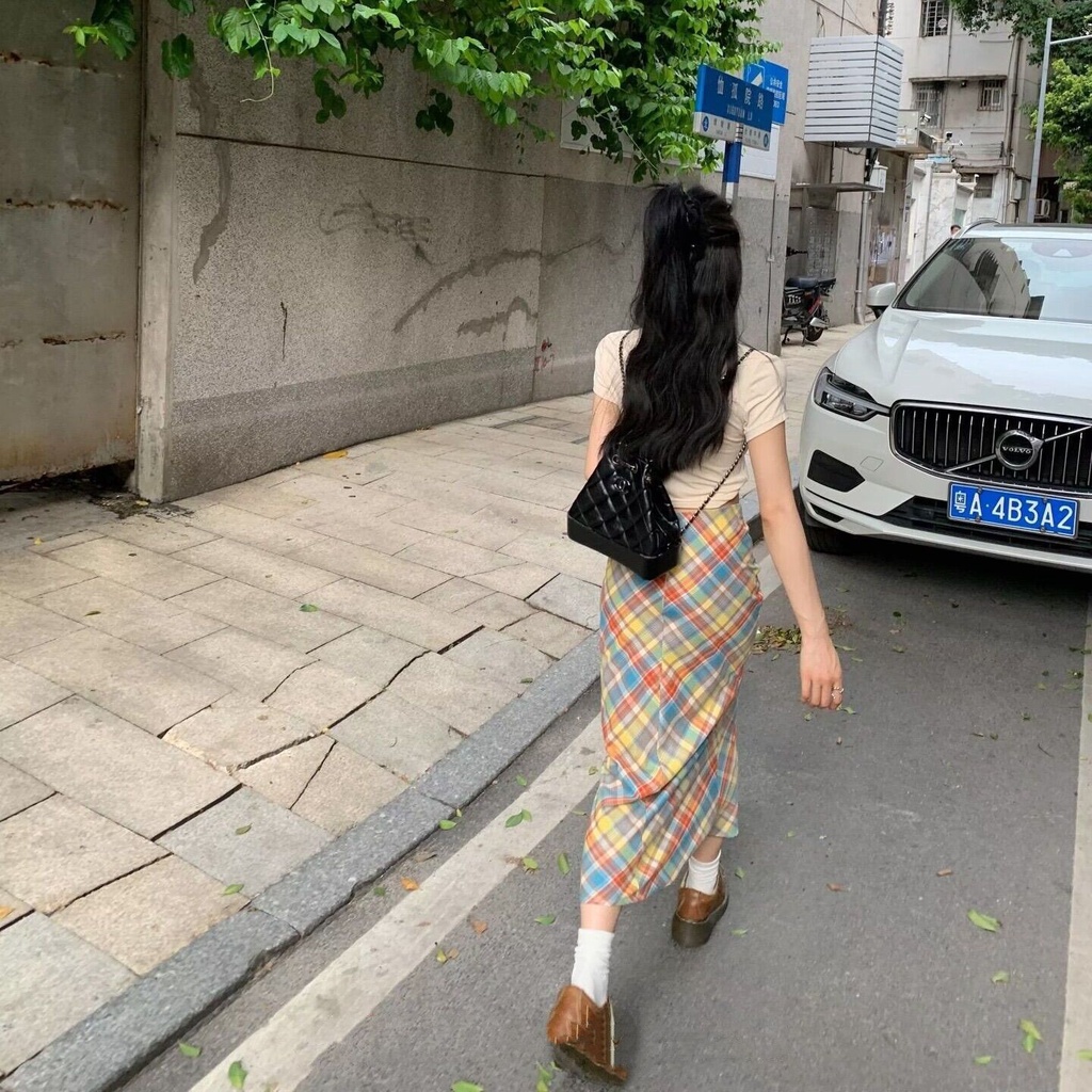 Set Áo Thun Ngắn Tay + Chân Váy Thời Trang Cho Búp Bê Dopamine