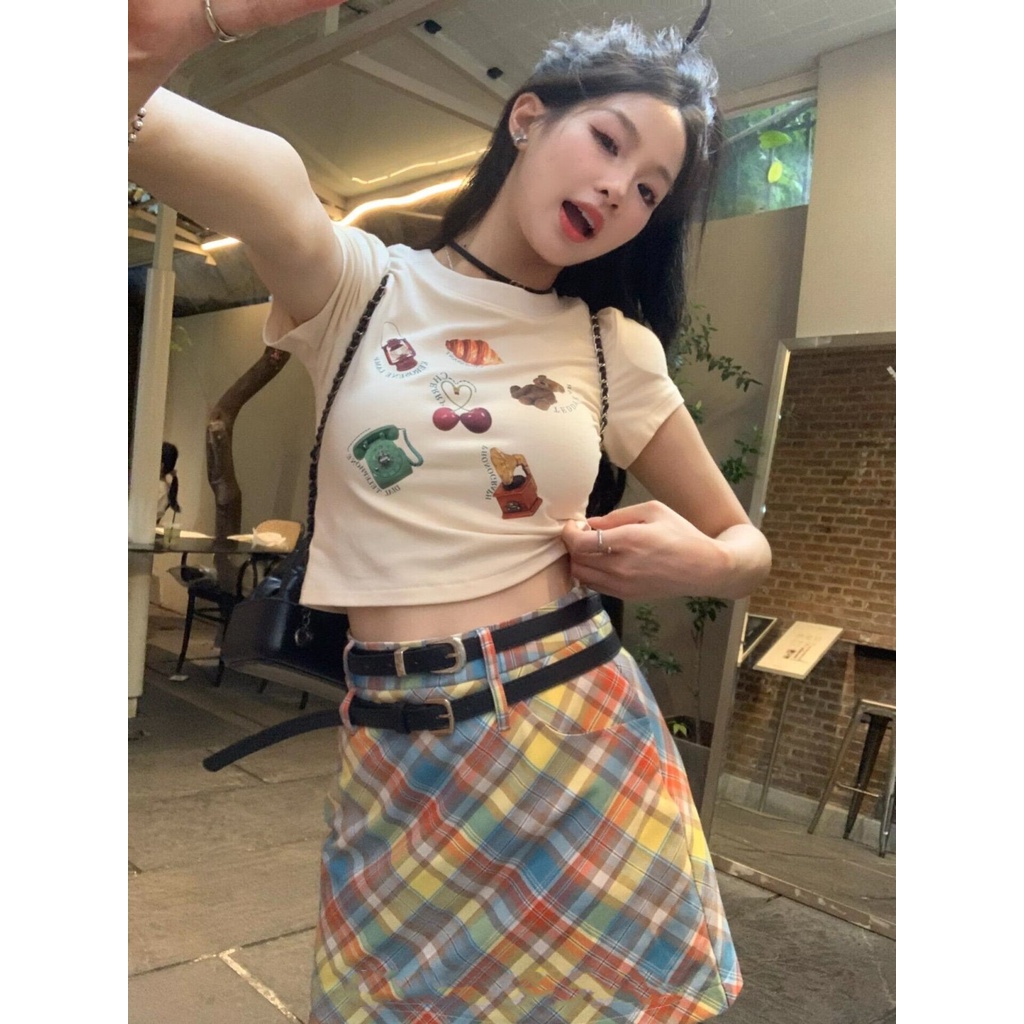 Set Áo Thun Ngắn Tay + Chân Váy Thời Trang Cho Búp Bê Dopamine