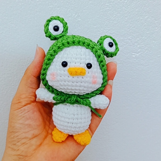 Móc khoá len vịt đội mũ ếch