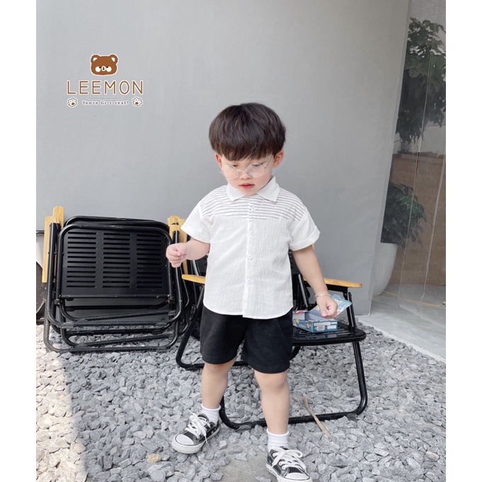 Bộ sơ mi đũi ngắn tay phối ngực kẻ quần đùi kaki cho bé trai