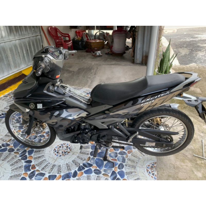 tem rời exciter 150 đen xám camo, tem chế 3 lớp không bay màu