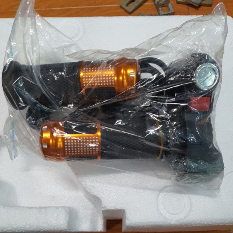 Tay ga đồng hồ báo vol 12-100v xe điện