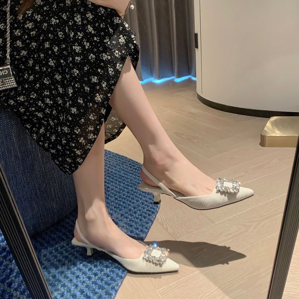 Giày Cao Gót Đính Đá Phong Cách Pháp Sang Trọng