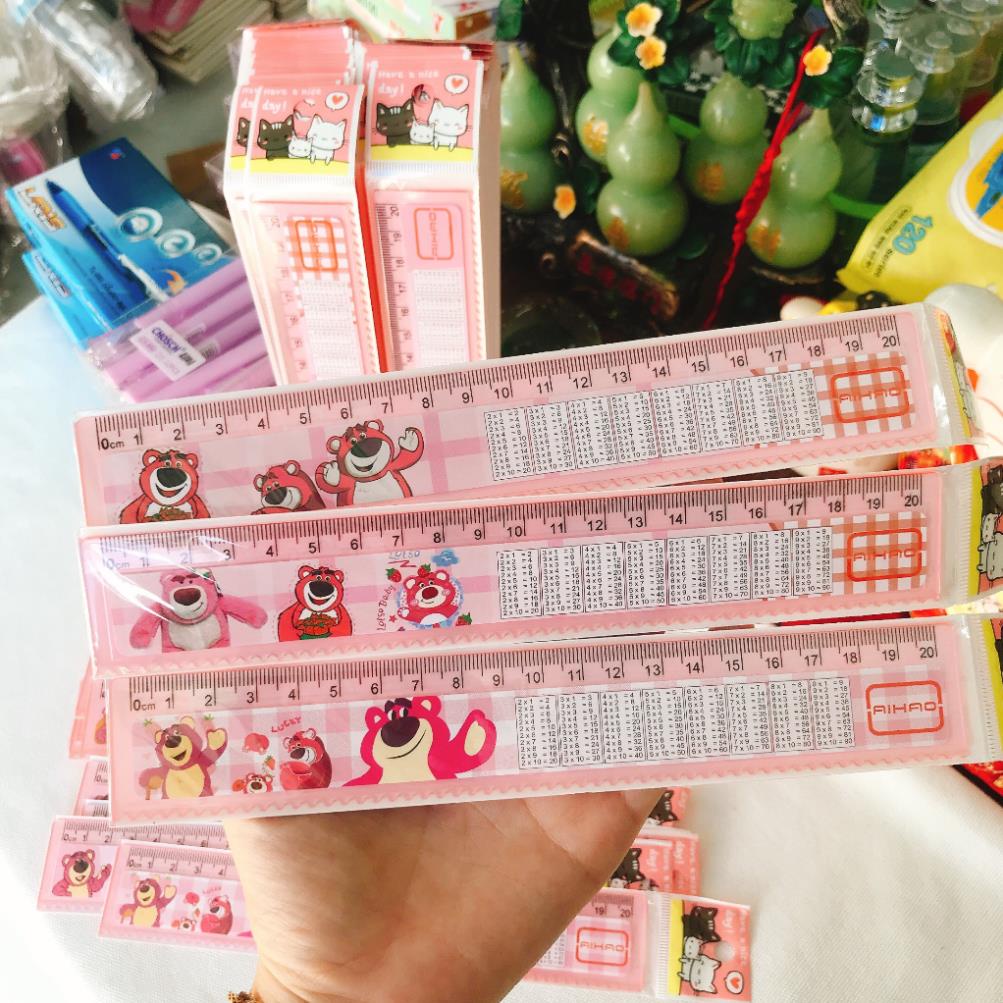 Thước nhựa gấu dâu 20cm