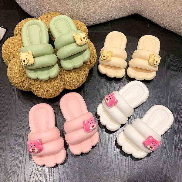 Dép nữ mùa hè 2023 nội thất mới thoải mái cartoon gấu dâu tây