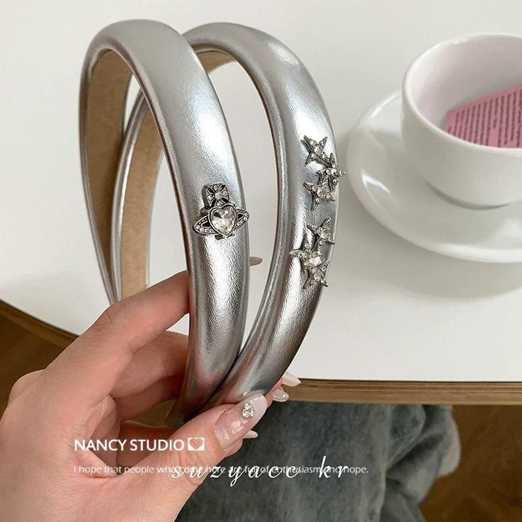 Băng Đô Cài Tóc Bản Rộng Bằng Da Cao Cấp Đính Ngôi Sao Bạc Kiểu Mới