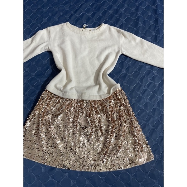 Đầm thu đông bé gái màu trắng vàng Qccc size 8-11 tuổi used