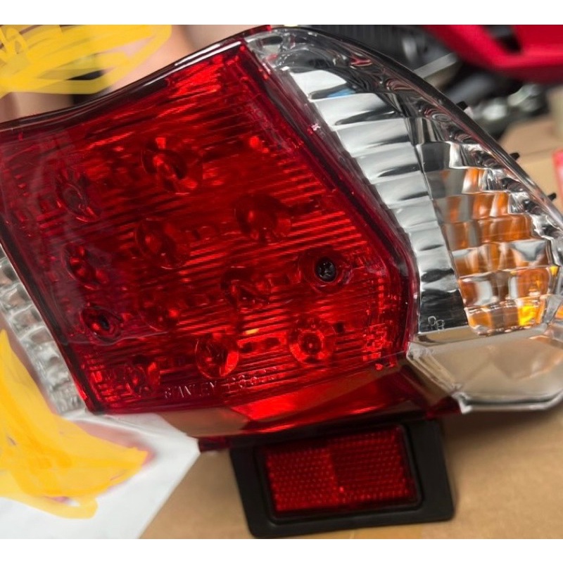 Cụm đèn hậu future neo - future X hàng chính hãng Honda sản xuất